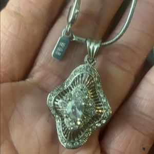 WGB Beautiful necklace with pendant